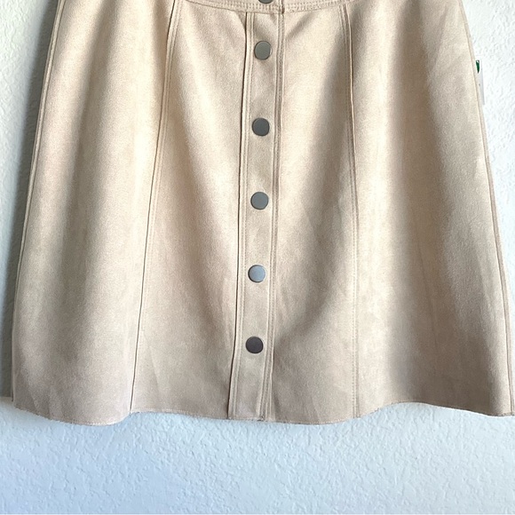 \Bar III\ NWT Faux Suede Mini Skirt - Picture 4 of 15